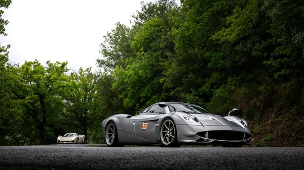 Quels sont les avantages des véhicules hybrides pour l'environnement ?